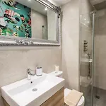 Woodlands Boutique * Windermere