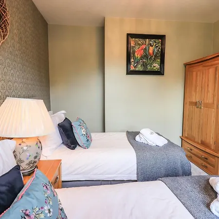 Woodlands Boutique * Windermere